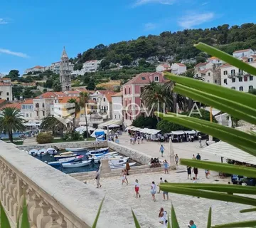 Hvar, Zastražišće, 38.000 m² za OPG - cover