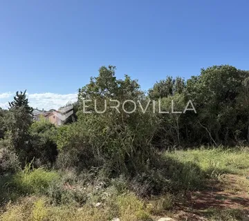 Vodnjan, Betiga, Prostrano građevinsko zemljište 1236 m² blizu mora