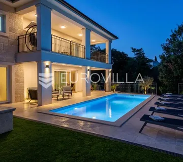 Krk, luksuzna villa sa bazenom na izvrsnoj lokaciji - cover