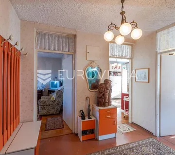 Varaždin, Banfica, trosoban stan površine 74 m²