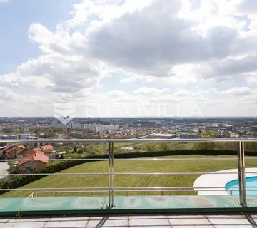 Gajnice, jedinstvena vila sa panoramskim pogledom na Zagreb - cover