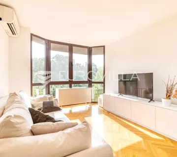 Zagreb, Vrhovec, dvosoban stan 42 m2 na 3. katu - cover