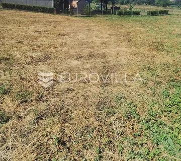 Ogulin, građevinsko zemljište 720 m² u samom centru