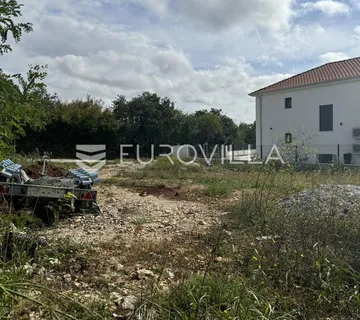 Istra, Poreč - građevinsko zemljište na traženoj lokaciji