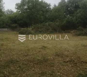 Istra, Svetvičenat okolica - prostrano miješovito zemljište 11595 m2 - Čabrunići, Svetvinčenat