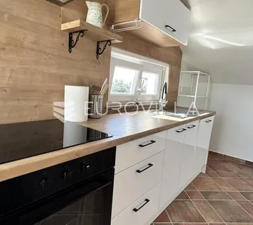 Zadar, Diklo, uređen dvosobni stan na drugom katu, 74 m² - cover
