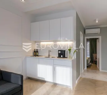 Zagreb, Kustošija, Ilica, prekrasan novouređen dvosoban stan 50 m² - cover