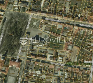 Nova Gradiška, Centar, građevinsko zemljište 987 m²
