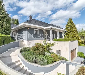Zagreb, Jelekovići, prekrasna vila NKP 303,5 m2 na parceli 1786 m2 - cover