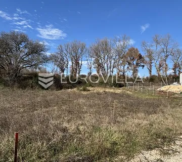 Marčana, Loborika, zemljište na odličnoj lokaciji - cover