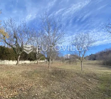 Šestine, građevinsko zemljište 3200 m2