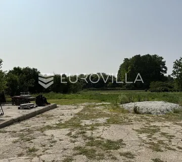 Osijek, Bilje, na prodaju građevinsko zemljište površine 5472 m2 - cover