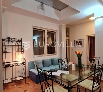 Karlovac, Centar, stan 62 m², renoviran na odličnoj lokaciji - cover