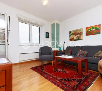 Lovran, Centar, prekrasan dvosoban stan 44 m², panoramski pogled na more - cover