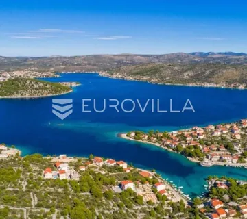 Rogoznica, Ražanj, građevinsko zemljište prvi red do mora, 1367 m² - Ražanj, Rogoznica