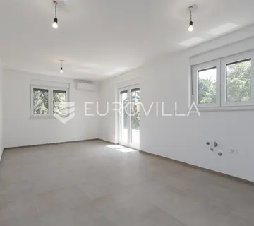 Istra, Pula, dvosoban stan u novogradnji s liftom - Medulin