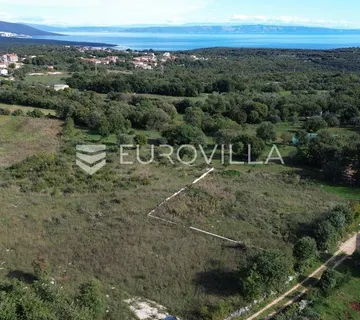 Istra, Krnica, izuzetan građevinski teren s pogledom na more, pravomoćna građevinska dozvola