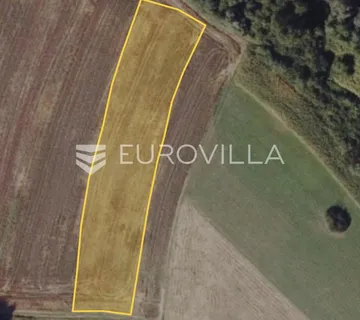 Varaždin, Hallers, građevinsko zemljište za poslovnu gradnju 4444 m²