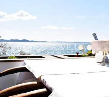 Zadar, Diklo, hotel i restoran prvi red uz more - Diklo, Zadar