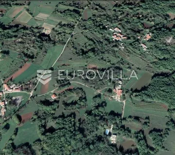 Istra, Pićan – 4300 m2 mješovitog zemljišta, idealno za kuću na mirnoj lokaciji - Montovani, Pićan