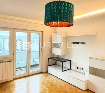 Osijek, Centar, jednosoban stan u centru grada za prodaju, površine 34,46 m², s loggiom - cover