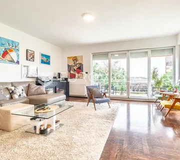 Zagreb, Bukovac, trosoban stan, vrt, terasa plus dva parkirna mjesta 119 m²