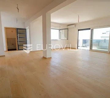 Rab, Banjol, luksuzan trosoban stan u novogradnji s pogledom na more - Banjol, Rab