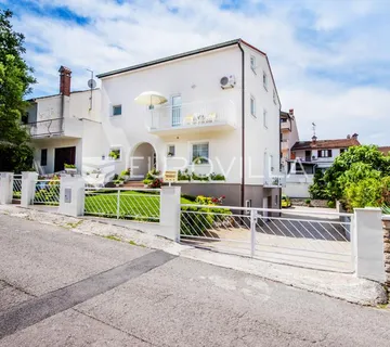 Istra, Rovinj, višestambena obiteljska kuća, uhodan posao
