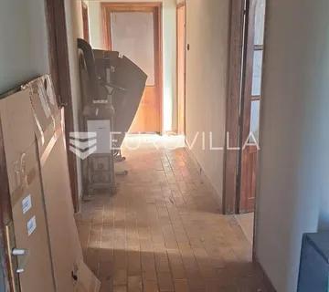 Karlovac, Borlin, Kuća 200 m², odlična lokacija - cover