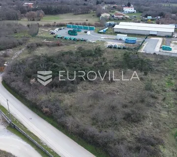 Marčana, atraktivno građevinsko zemljište blizu centra naselja