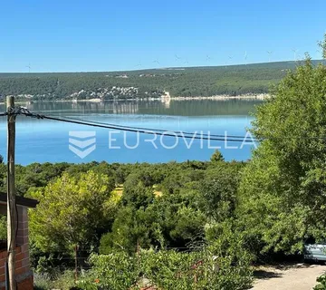 Gornji Karin, Šušnjar, kuća s tri odvojena stana s predivnim pogledom na more - cover