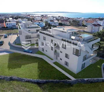 Pag, Povljana, penthouse s bazenom i pogledom na more, 140 m²