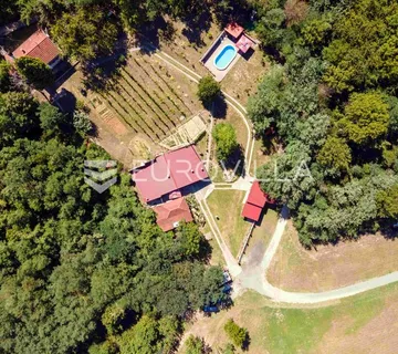 Baranja, Popovac, imanje s tri objekta, bazenom i 6ha zemlje proizvodnja - cover