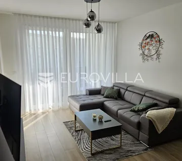 Zagreb, Remetinec, luksuzan dvosoban stan s garažnim parkirnim mjestom 55 m²