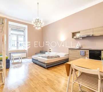Zagreb, Draškovićeva, poslovni prostor 27 m²