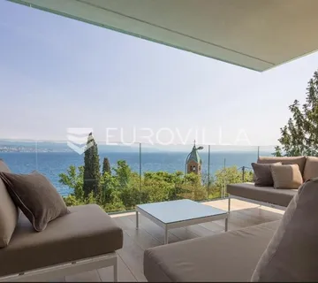 Opatija, Punta Kolova, luksuzan stan s bazenom 120 m²