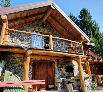 Samobor, prekrasna obiteljska vikendica 152 m² na zemljištu 1.565 m² - cover