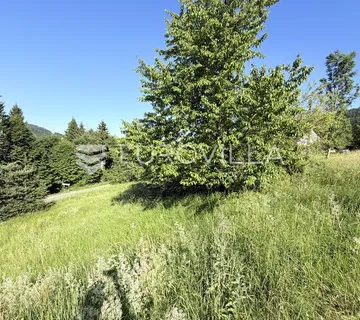 Ravna Gora, Stara Sušica, građevinsko zemljište 1309 m² s direktnim pristupom cesti - Stara Sušica, Ravna Gora