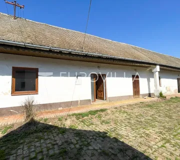 Baranja, Kopačevo, Bilje, prodaja, autohtona kuća za adaptaciju na parceli od 1754 m² - cover