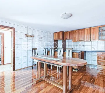Okolica Zagreba, Donji Stupnik stambeno-poslovnI objekt sa zemljištem 1230 m2 - cover
