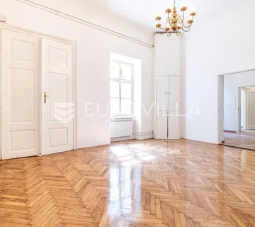 Zagreb, Gornji grad, trosoban stan 67 m², s vanjskim parkirnim mjestom - cover