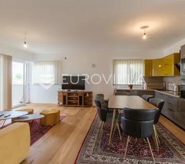 Istra, Vodnjan PRILIKA ZA INVESTICIJU, apartmanska kuća podijeljena na dvije stambene jedinice - cover