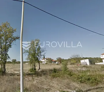 Istra, Vodnjan građevinsko zemljište 900 m2 u uređenom okruženju