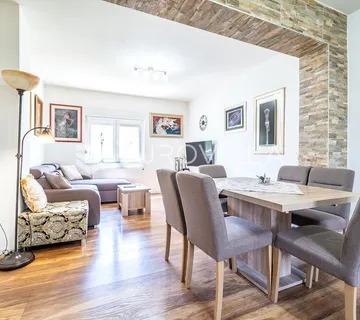 Zagreb, Maksimir, Lašćina obiteljska kuća s 3 stana 350 m²