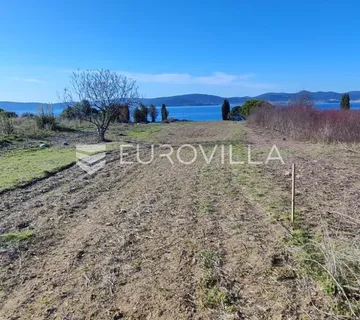 Zadar, Arbanasi, građevinsko zemljište 2. red do mora