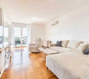 Zagreb, Vrhovec, odličan četverosoban stan s garažom, 128 m² - cover