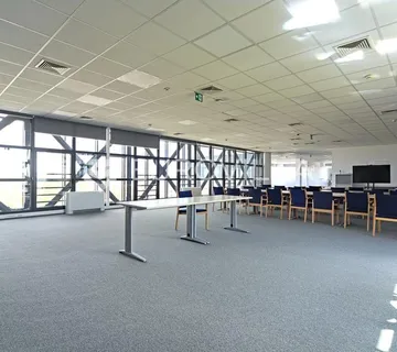 Osijek, Centar, Uređen poslovni ured za najam, 374 m², Novogradnja - Gornji grad / Centar