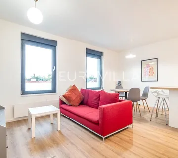 Zagreb, Sigečica prekrasan dvosoban penthouse 43 m² - cover
