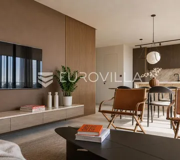 Kraljevica, Oštro, luksuzna novogradnja 50 metara od mora