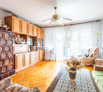 Trogir, komforan jednosobni stan ukupne površine 71 m² - cover